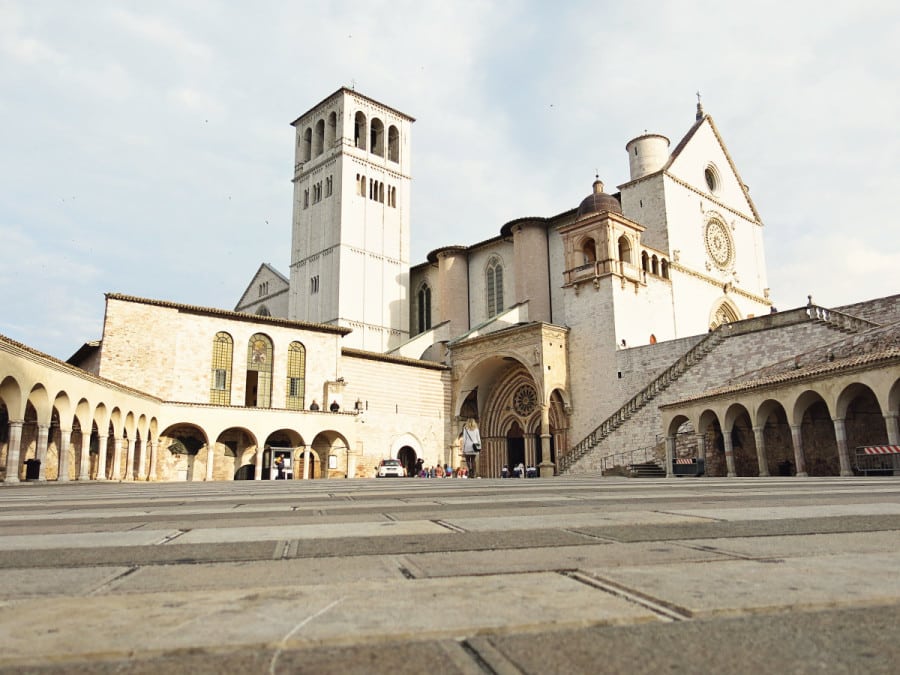  Assisi, Italy, Cathedral view from the square 