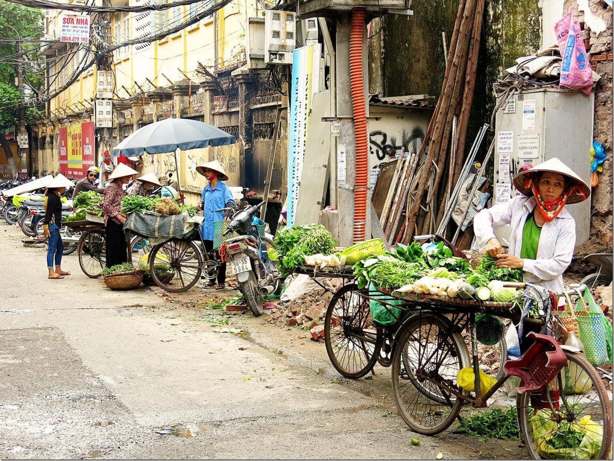 things-to-do-in-Hanoi-Bicycles