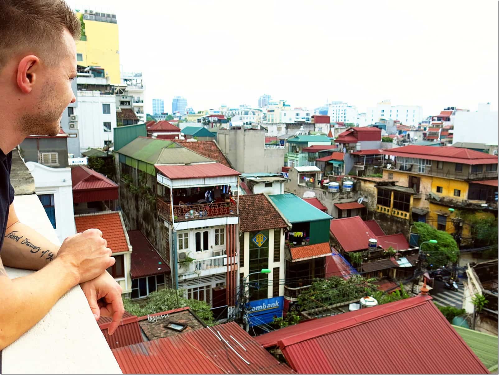 things-to-do-in-Hanoi-Overlooking-the-city