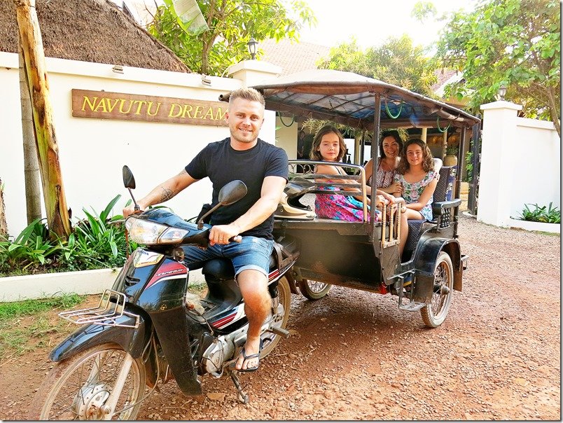 Navutu-Dreams-Resort-and-Spa-Tuk-Tuk, man on the scooter, mother and daughters in the tuk tuk