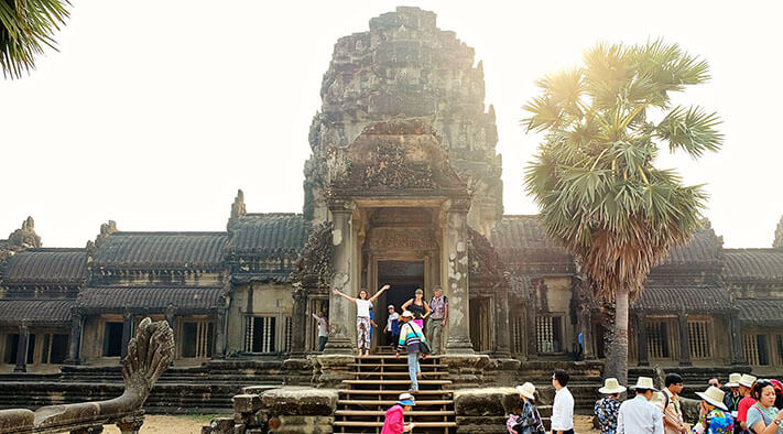 15 Captivating Angkor Wat Pictures & Sweet and Short Angkor Wat Video