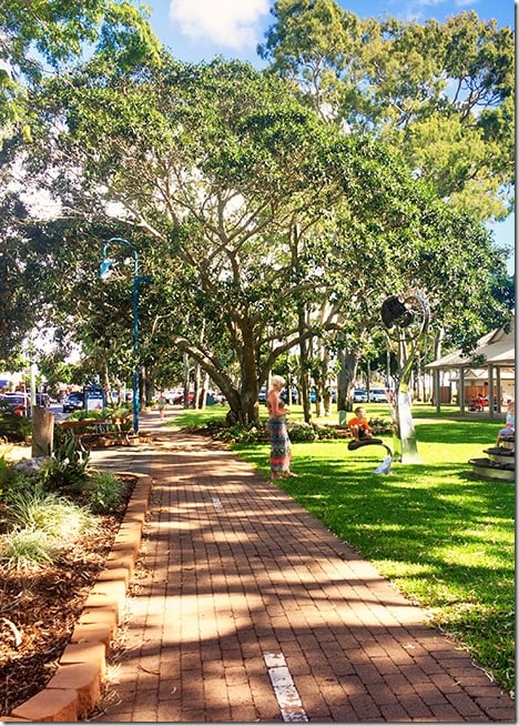 Attractions in Hervey Bay - Esplanade 