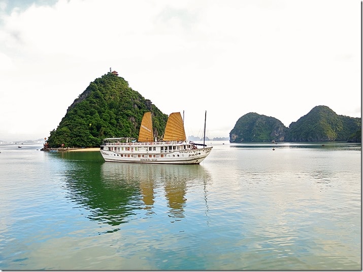 What to do in Halong Bay Titov Island