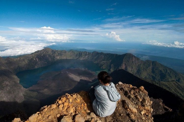 Top things to do in Lombok:Mount Rinjani 