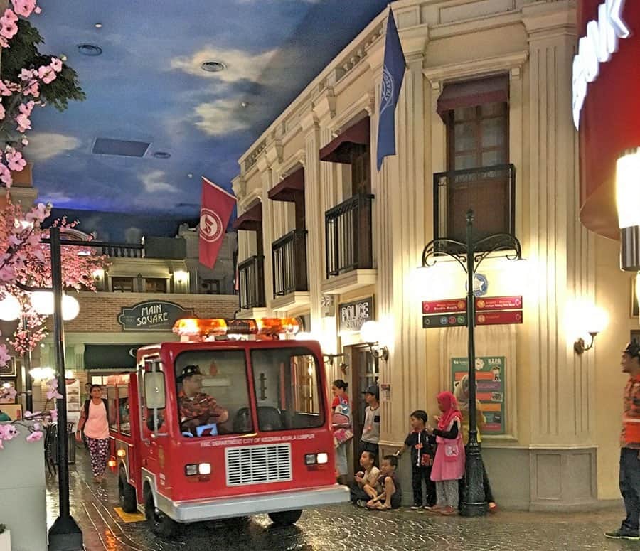 Kidzania