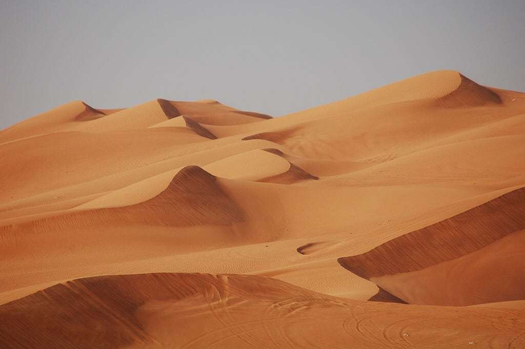 Dessert sand dunes in Dubai, 