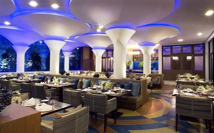 Avista Hideaway Phuket Resort Look Restaurant