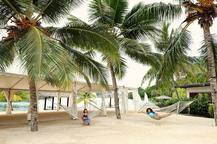 Hammocks at Holiday Inn Vanuatu