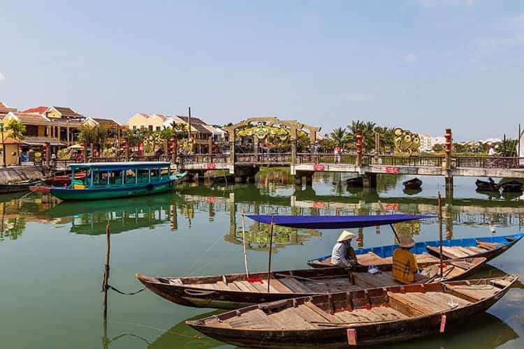 How to Get from Hanoi to Hoi An