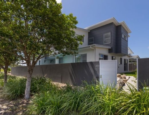 Airbnb Sunshine Coast Luxury Poolside Apartment in Sunshine Cove