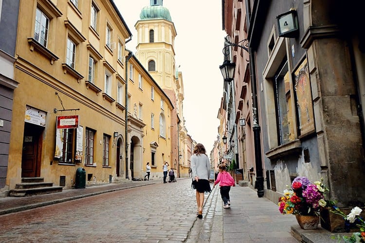 Warsaw Travel Guide