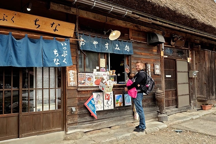 Ice scream Shop in Shirakawago