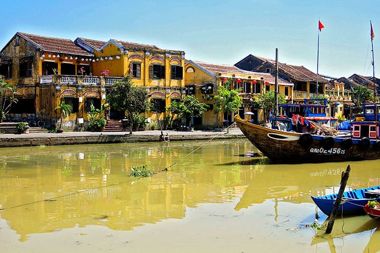 Hoi An Old Town Travel Guide