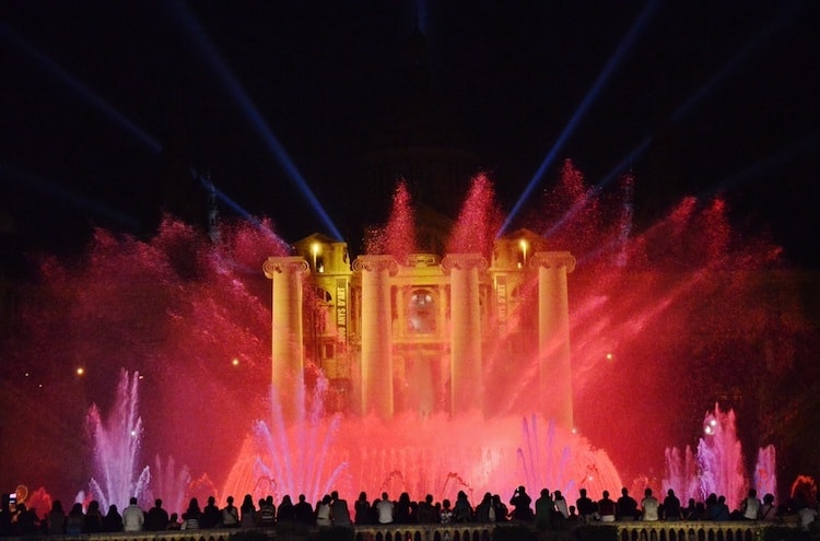 Magic Fountain with Kids