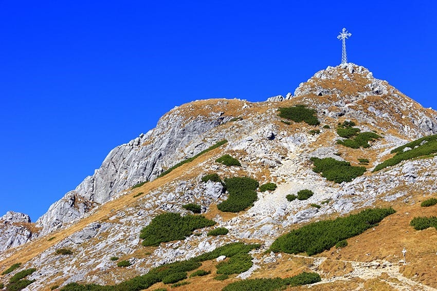 Giewont-and-Little-Giewont-peaks-seen-from-south-slope