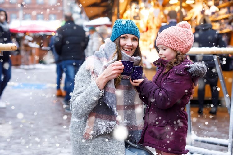 Winter clothing to keep warm when walking outside in Switzerland