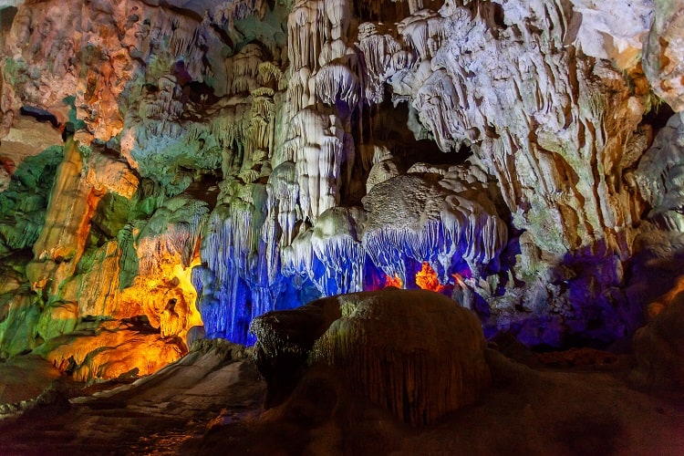 Thien Cung Cave Halong Bay Cave