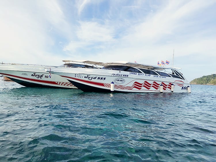 Speed Boat Transfer from islands in Thailand, two speed boats in the water, Thailand