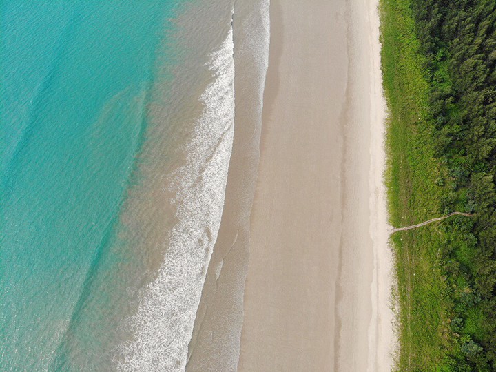 Khun Khok Beach, Aerial view of the large beach.