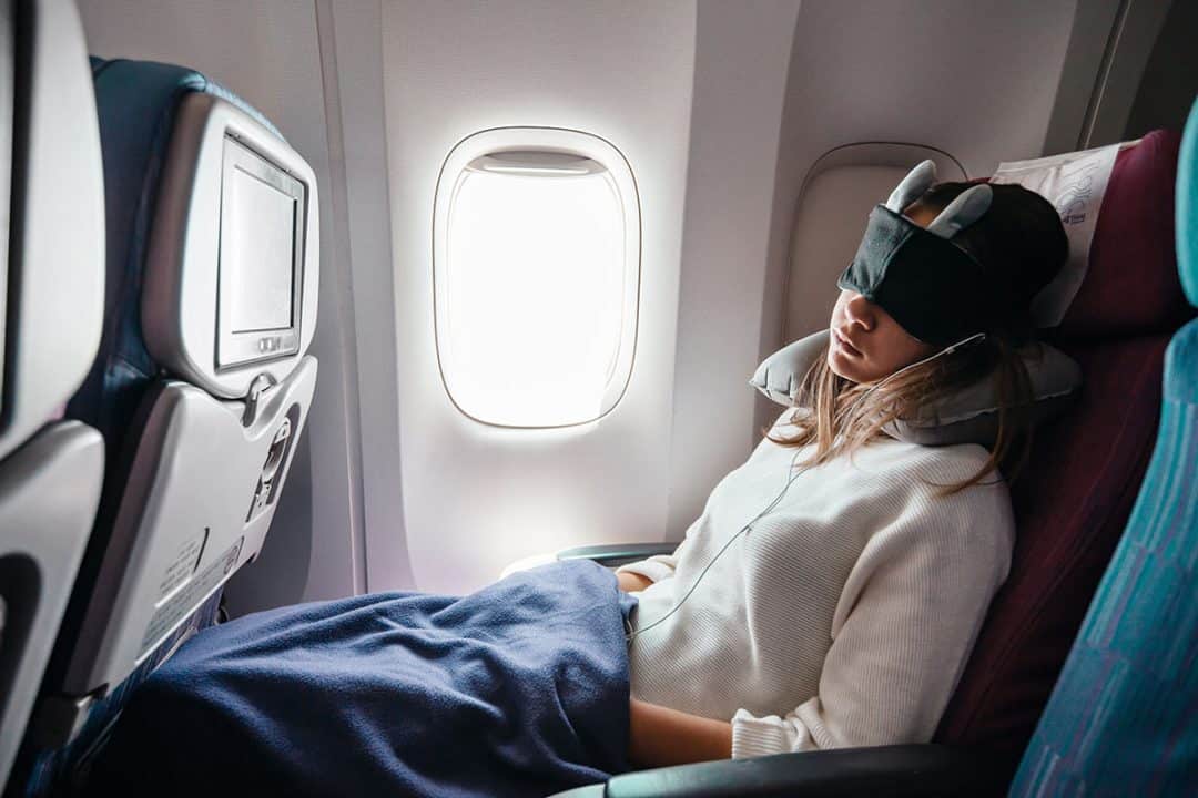 27 Best Travel Accessories for Long Flights [2023 Guide]