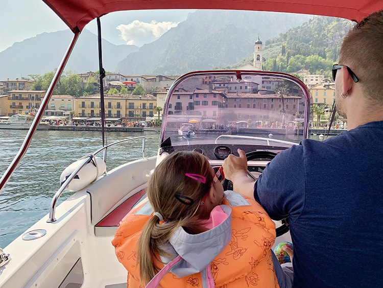 Boat hire Lake Garda