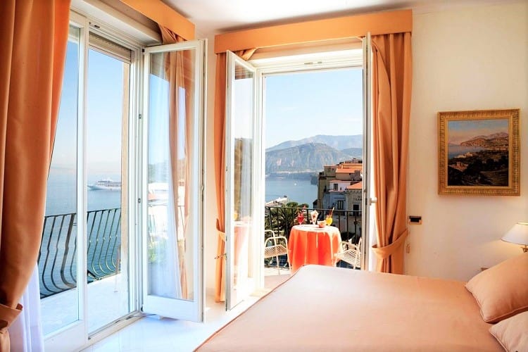 Hotel Continental - Best hotels in Sorrento Italy - Room