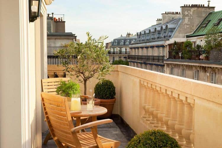 Hotel De l'Arcade Balcony View