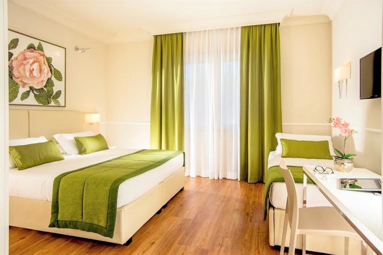 Top Hotel in Rome for Family - Hotel Cristoforo Colombo - Room