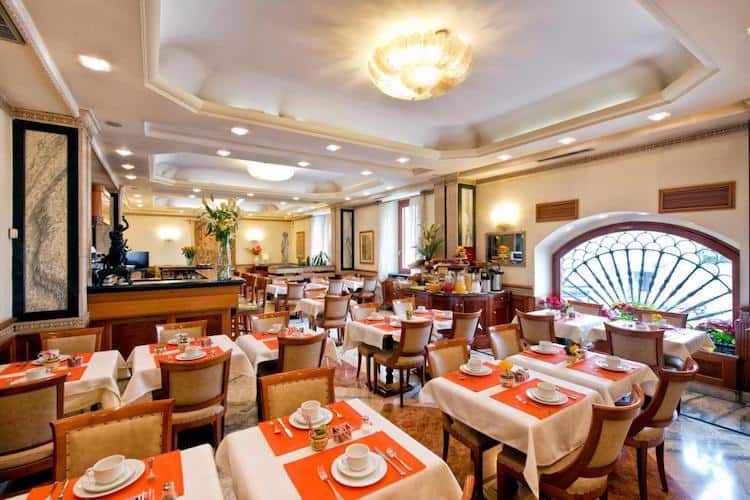 Hotel Giolli Nazionale Dining Area