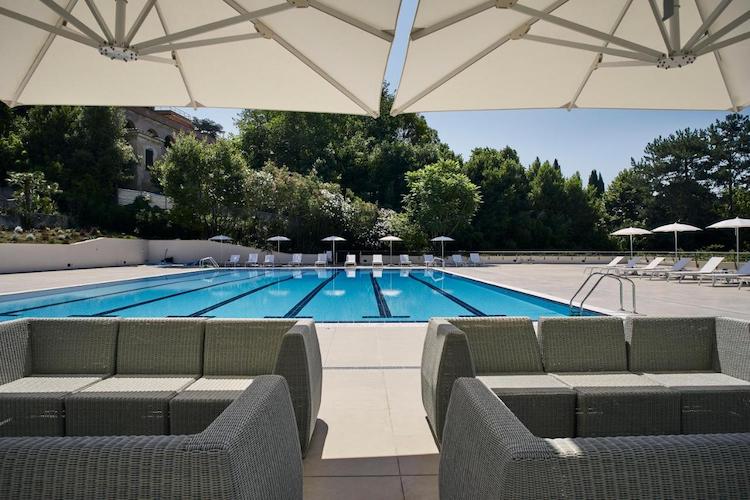 Hotel Villa Pamphili Roma Pool and Loungers
