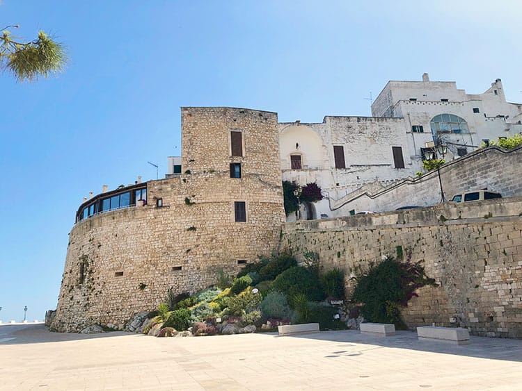 Ostuni Travel Guide