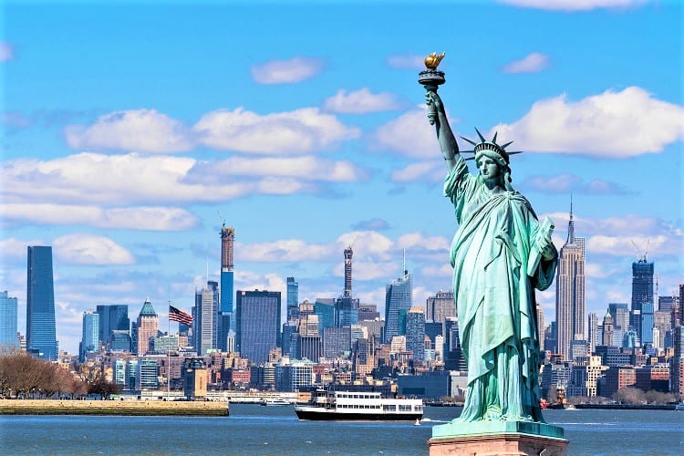 BEST TIPS TO VISIT STATUE OF LIBERTY WITH FAMILY