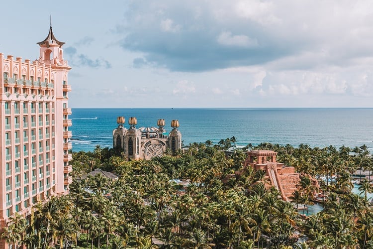 7 Fun Activities to do in the Caribbean With Kids - Aquaventure Atlantis