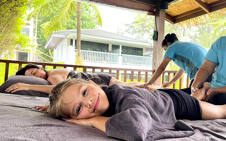 Sunwing Kamala Beach beach massage - mother and daughter getting a Thai Massage
