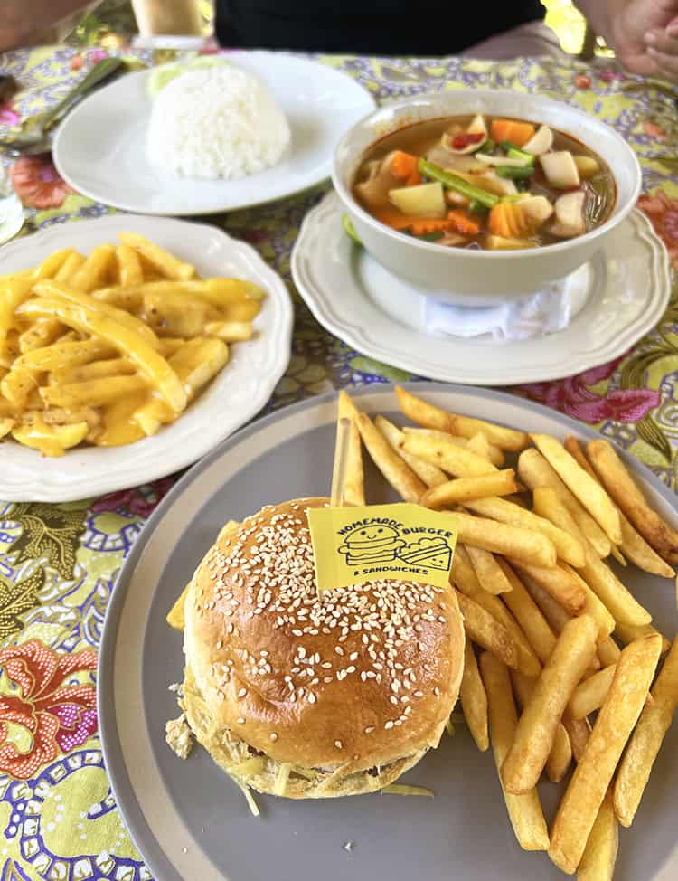 Best Restaurants in Koh Samui - Homemade Burgers and Sandwiches