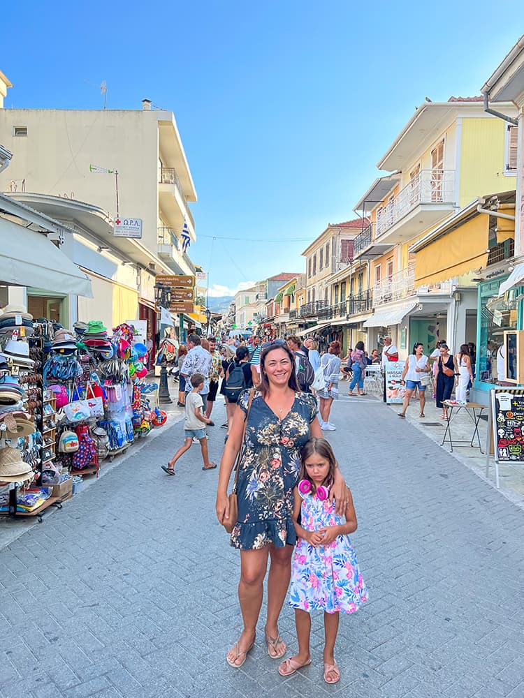 Lefkada Town, Lefkada, Greece, mother and daughter in the shopping street