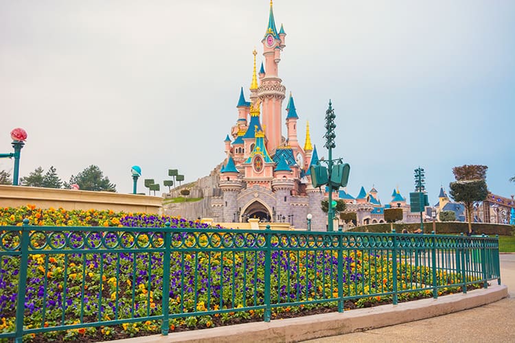 Day trip from Paris to Disneyland Paris