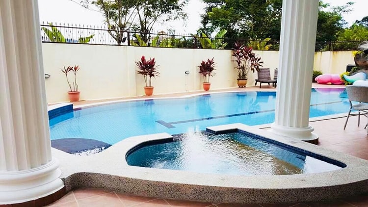 IVC Villa 22 in Batu Ferringhi, Best villas in Penang with private pools, hot tub and pool