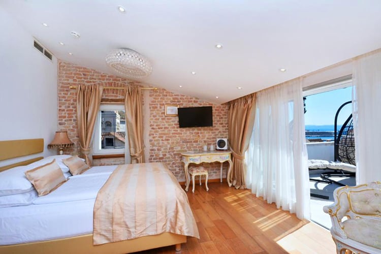 Jupiter Luxury Hotel, Split, Croatia, bedroom with terrace