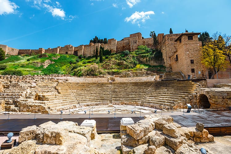Malaga Walking Tour to see The fortress Alcazaba