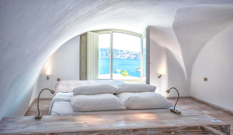 La Perla Villas and Suites, best hotels in Santorini with a private pool, bedroom