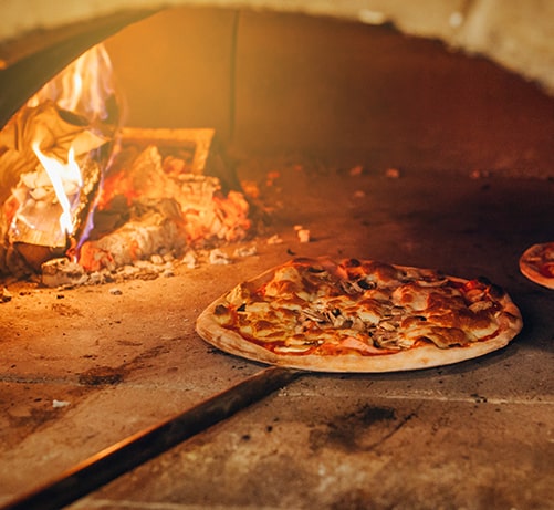Best Boston Food Tours, USA, Pizza oven and woodfired pizza, 