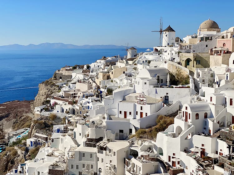 Best places to visit in Greece for First Timers - Santorini