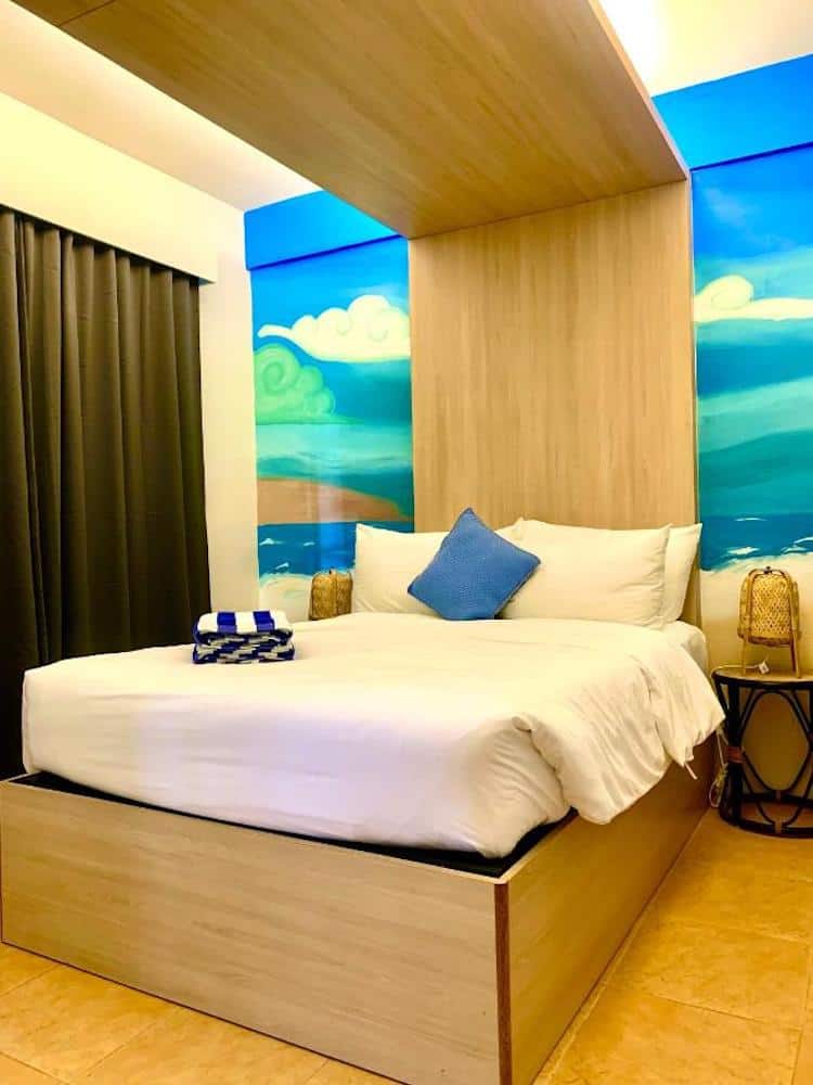Henry Resort Taramindu Laiya Room