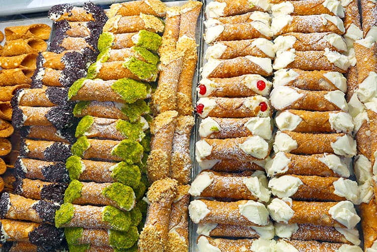 Milan food tours Italy, Cannoli