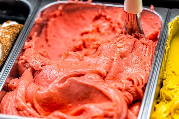 Best Florence Cooking Class - strawberry gelato making