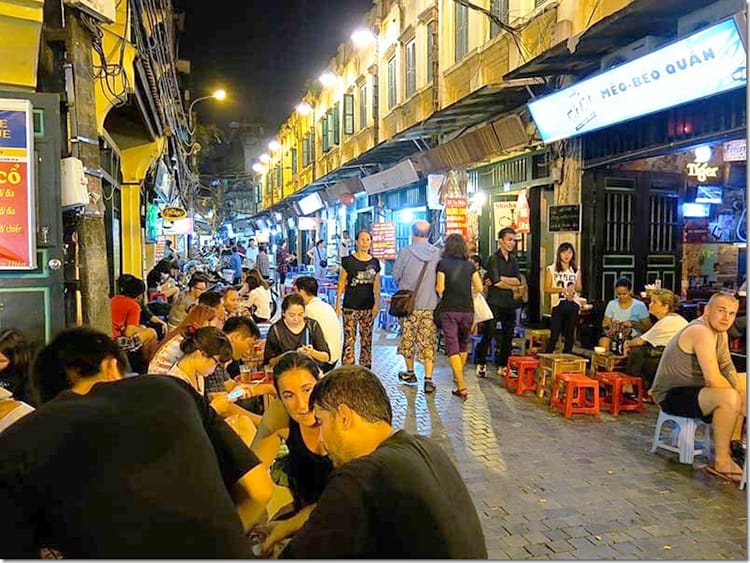 Best Walking Tours in Hanoi, Hanoi Vietnamese Food Street, Beer Alley