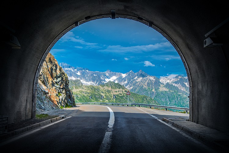 Scenic Swiss Alps Drive