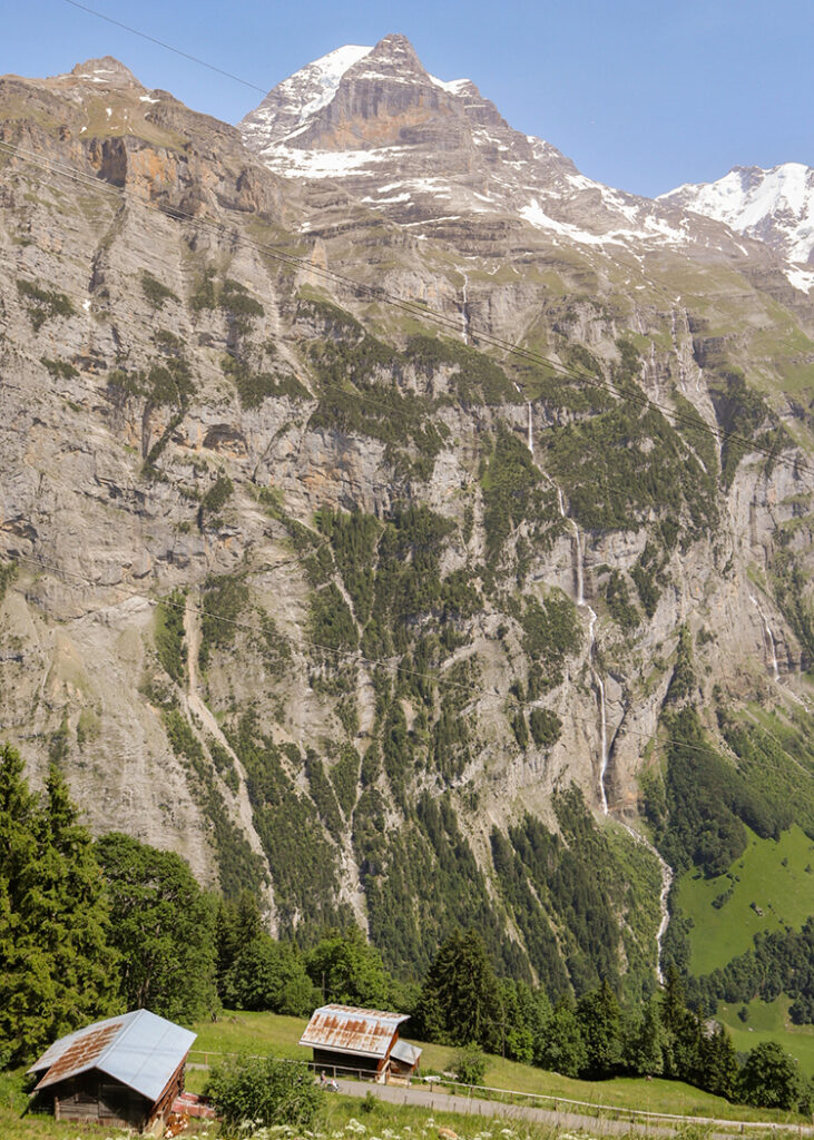 lauterbrunnen-valley- by two outliers