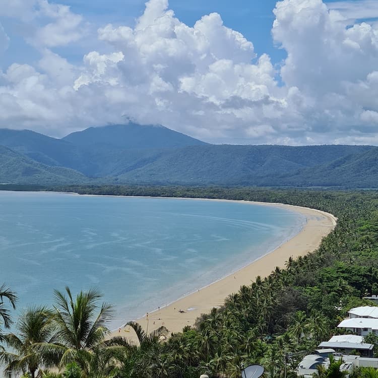 Four Mile Beach Best Beaches in Queensland